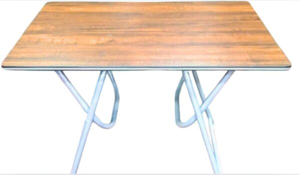Foldable 3 Feet Table