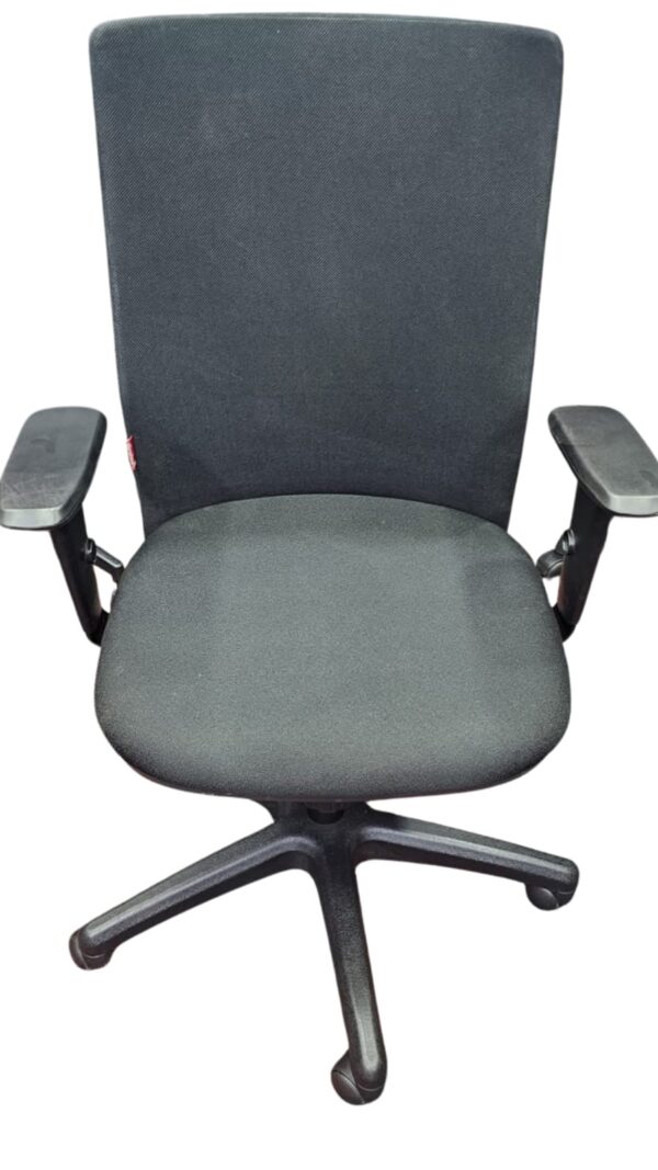 Refurbished Medium Back Mesh Chairs