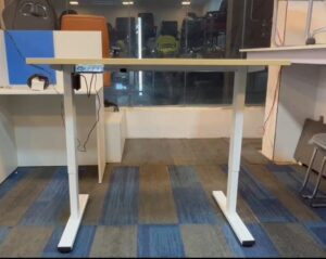 height adjustable table